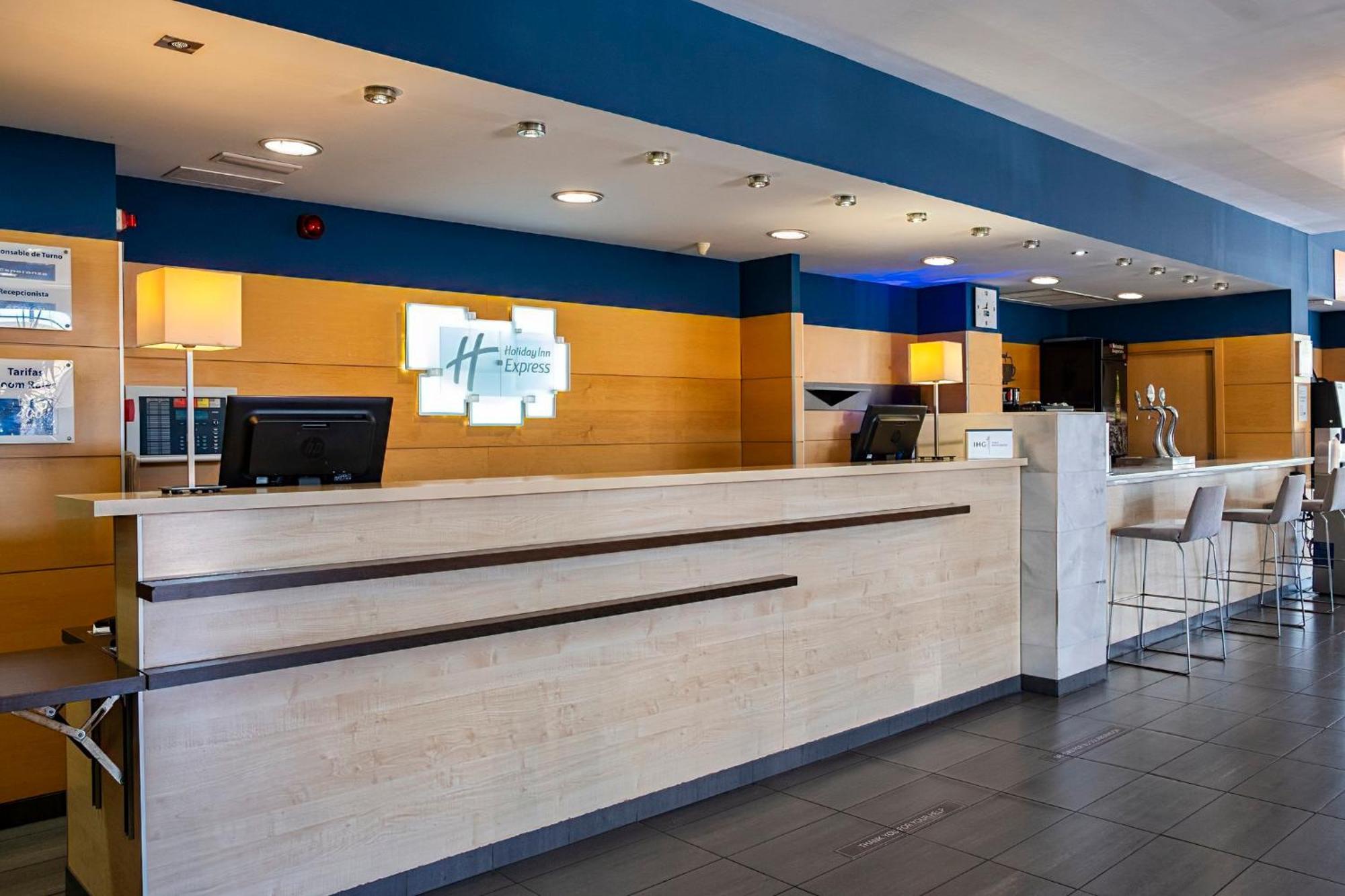 Express Airport, An Ihg Hotel